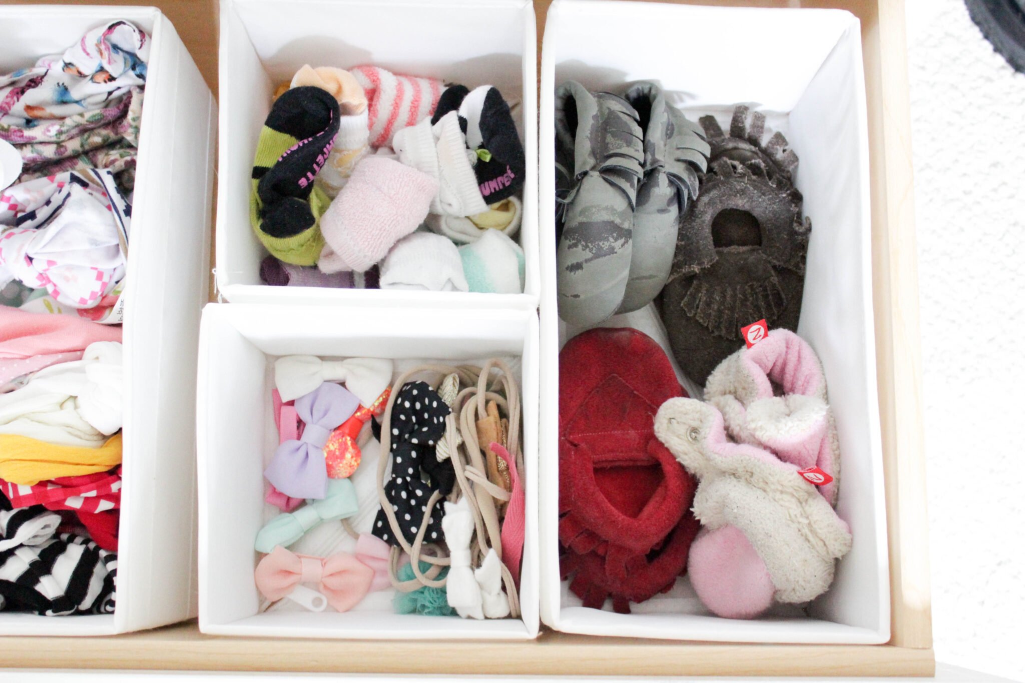 organizing baby's closet - dresser drawers 