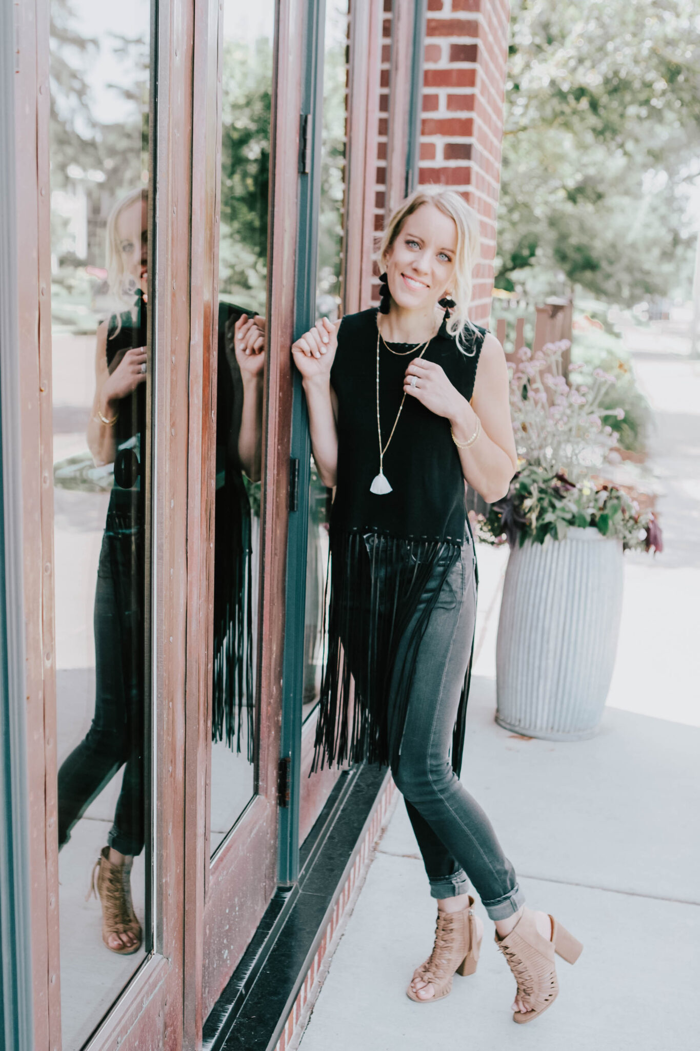 7 questions to find your personal style - black fringe tops with tassel earrings and grey skinny jeans