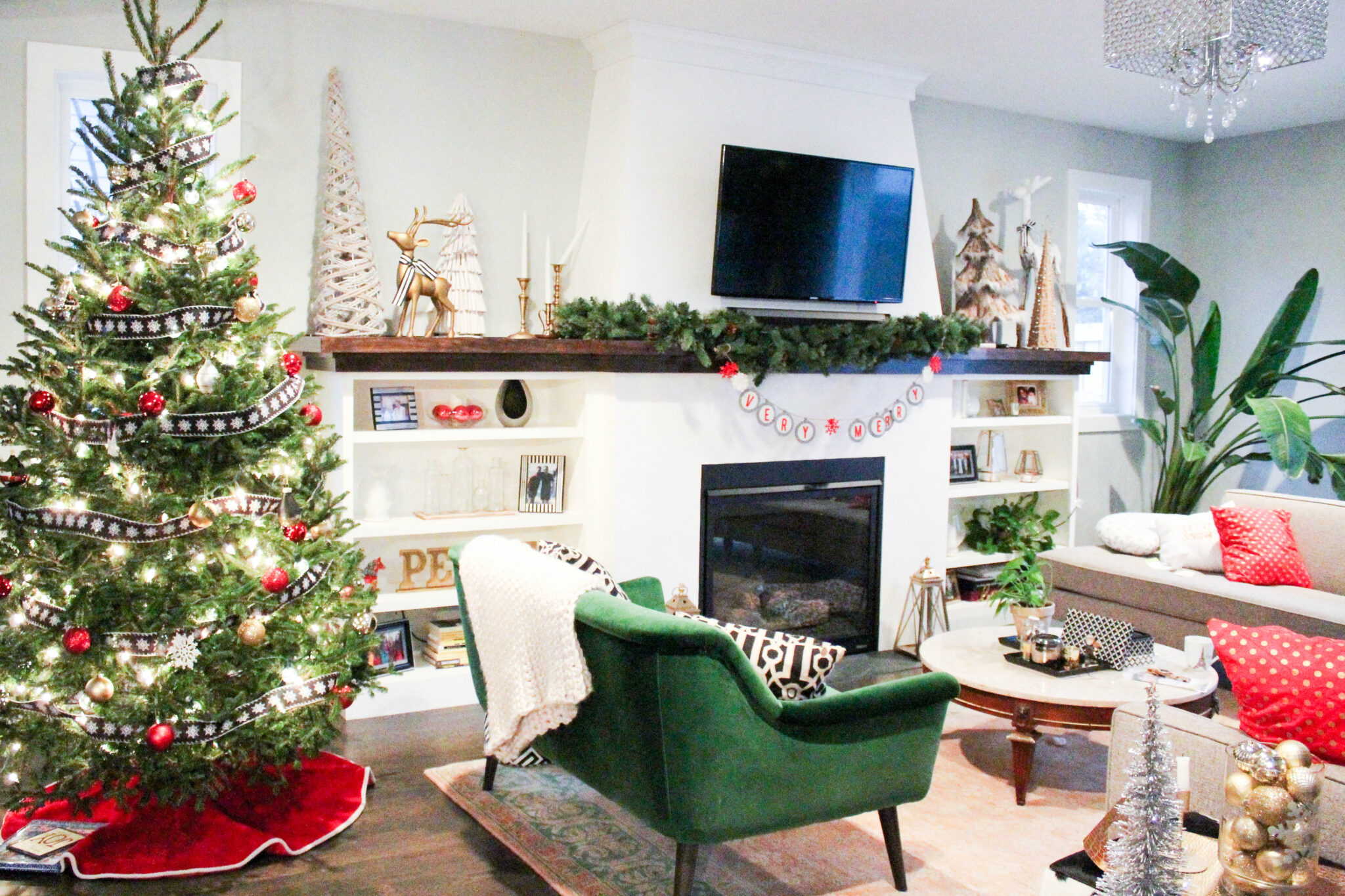 Living room with classic red and green Christmas decorations