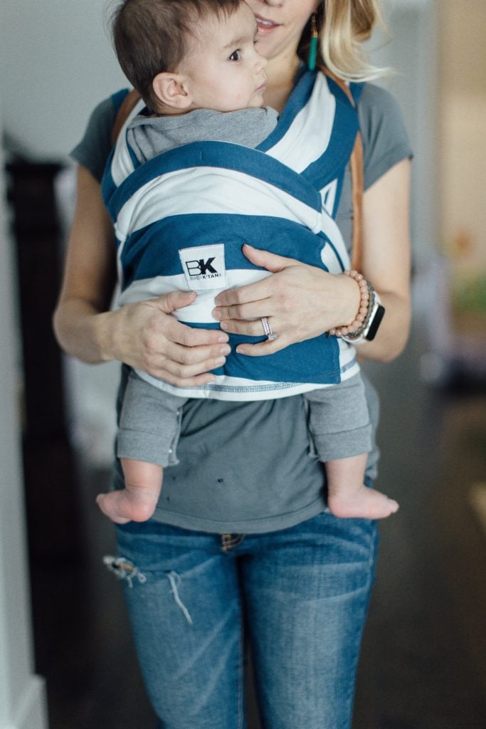 A baby carrier like the Baby K'Tan