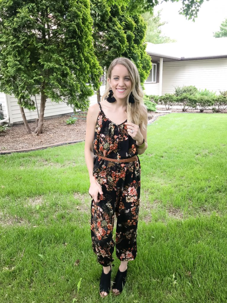 9 Perfect Concert Outfits [What to Wear to a Concert] - Paisley + Sparrow