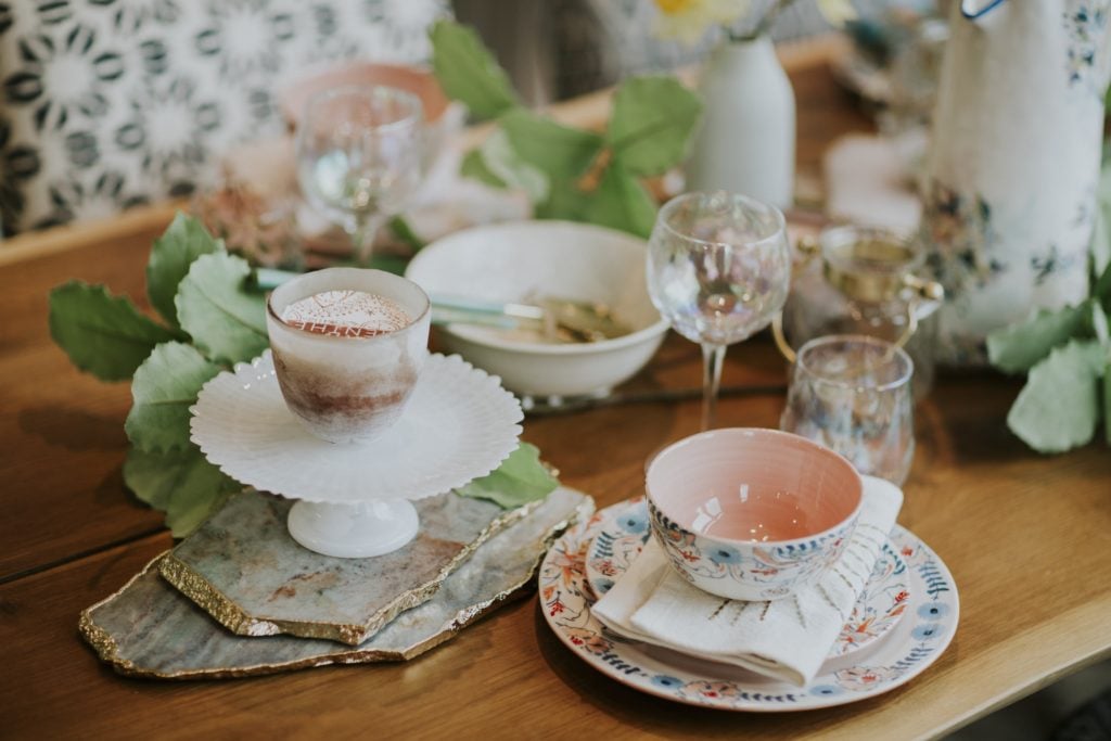 Table place settings from antrho