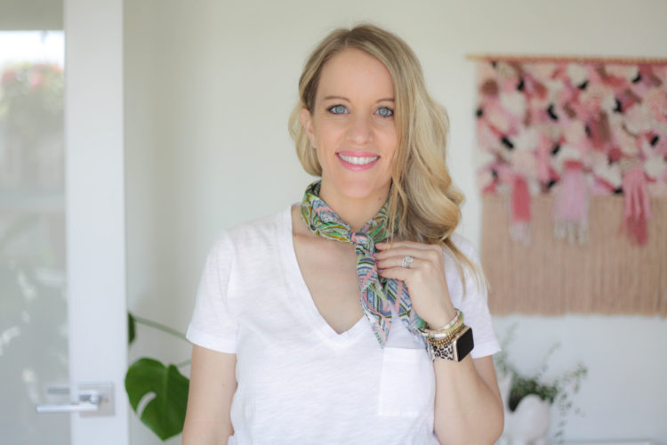 How to Wear a Bandana 8 Simple Ways VIDEO! Paisley & Sparrow