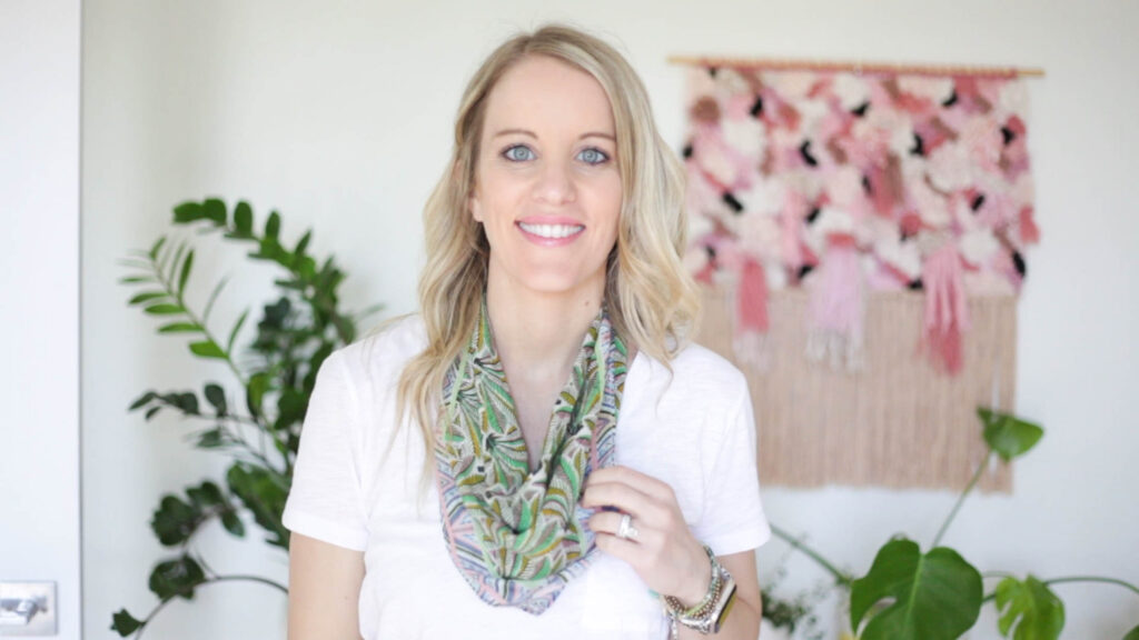 How to wear a bandana - Classic Triangle! Click for 8 additional ways to style your bandana scarf!
