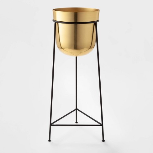 Stunning gold and black plant stand for showing off that new plant baby!