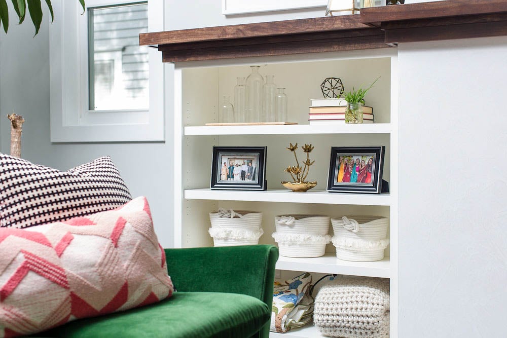 Storing blankets on a shelf