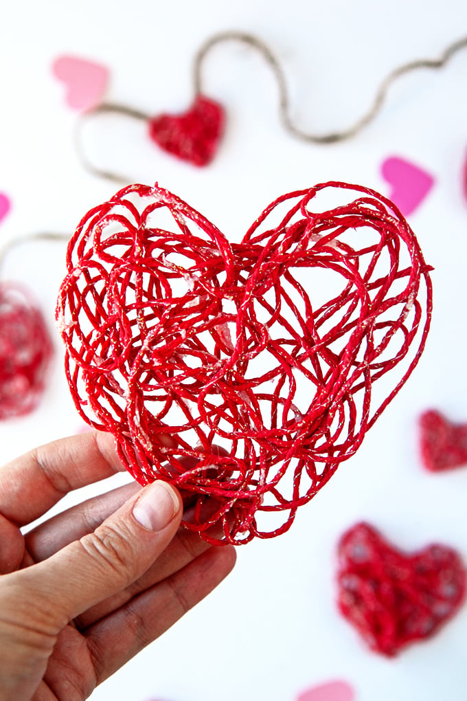 Valentine's Day Treat Craft DIY Yarn Heart  Woo! Jr. Kids Activities :  Children's Publishing