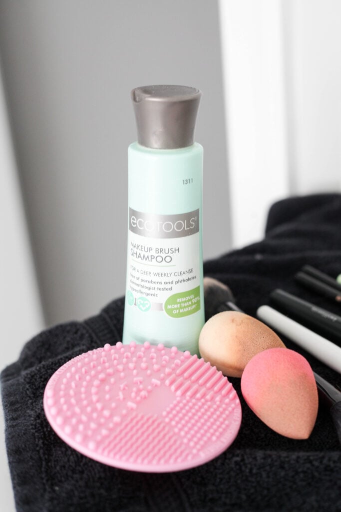 Ecotools makeup brush cleaner