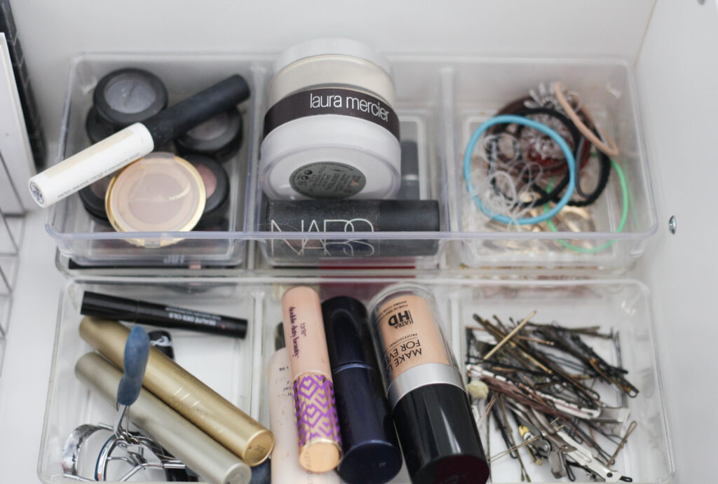 Makeup Drawer Organization Tips • Neat House. Sweet Home®