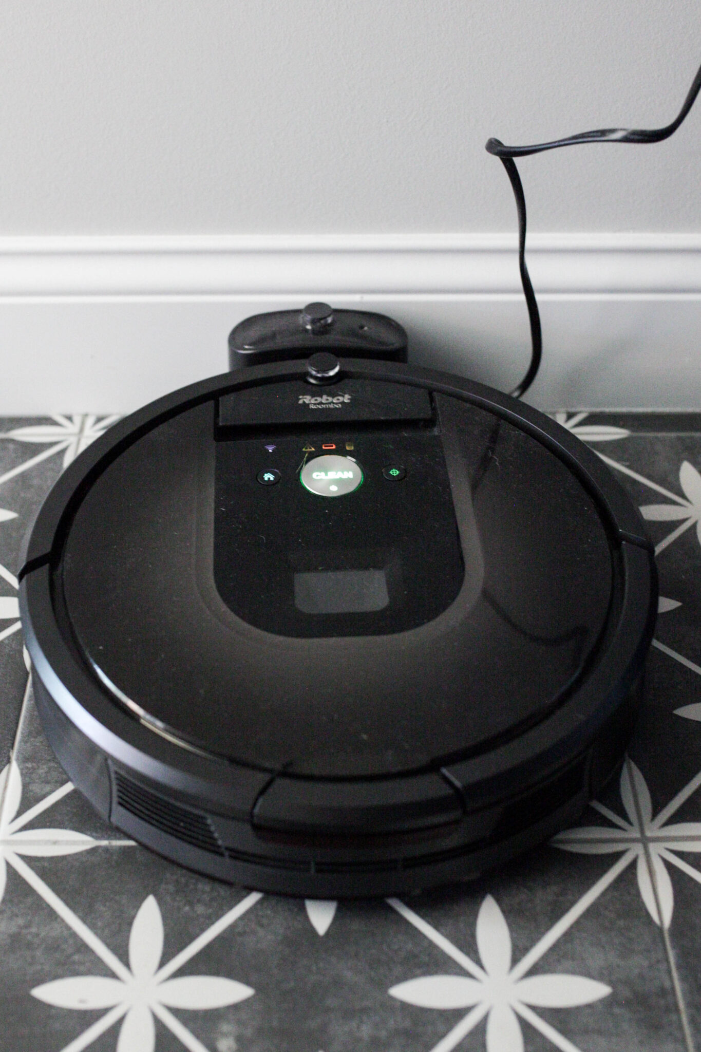 civile hinanden kighul iRobot Roomba 980 Review – Pros, Cons + Is it Right for You? - Paisley &  Sparrow