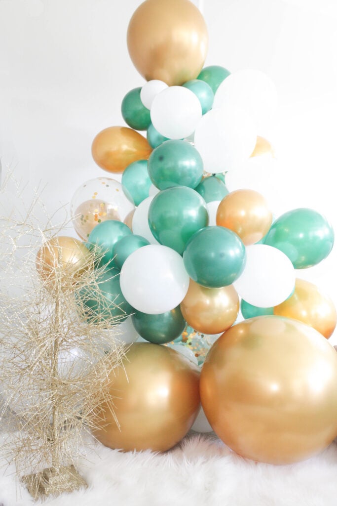 DIY Balloon Garland Christmas Tree - Paisley &amp; Sparrow