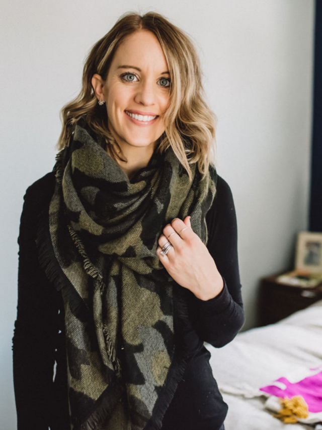 How to Wear a Blanket Scarf 5 Easy Ways