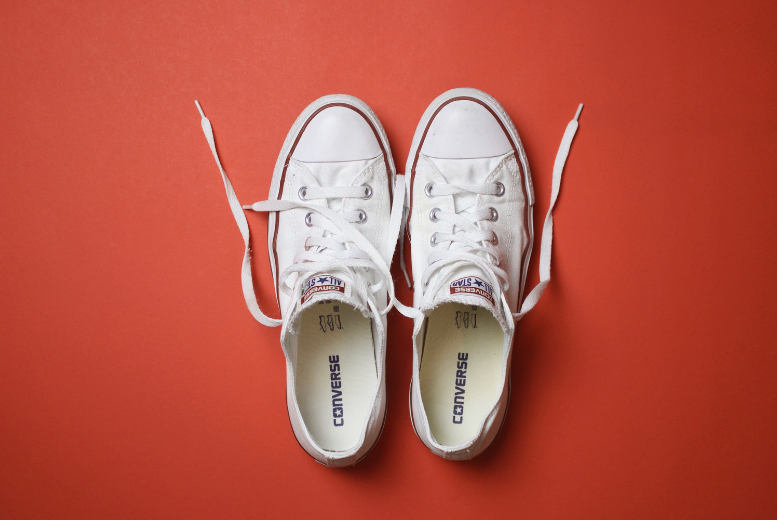 Washing on sale white converse