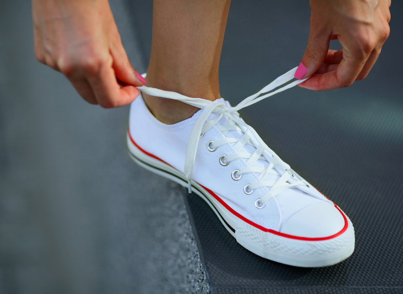 white converse turned yellow after washing