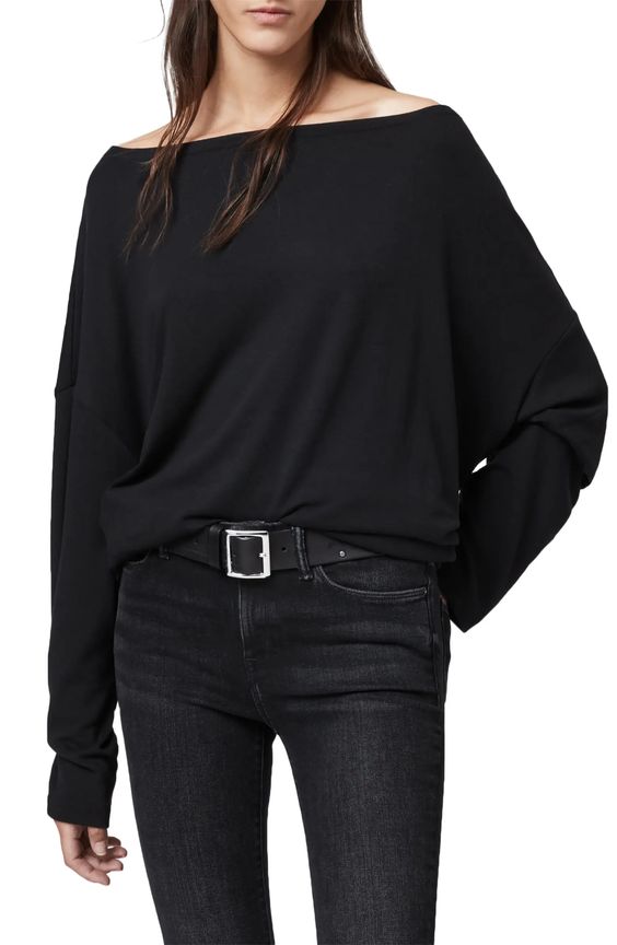 Rita Oversize One-Shoulder Long Sleeve Tee