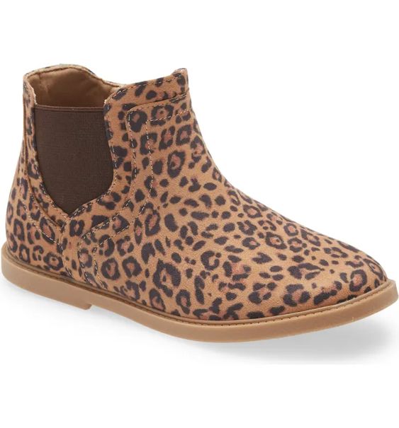 Leopard boots