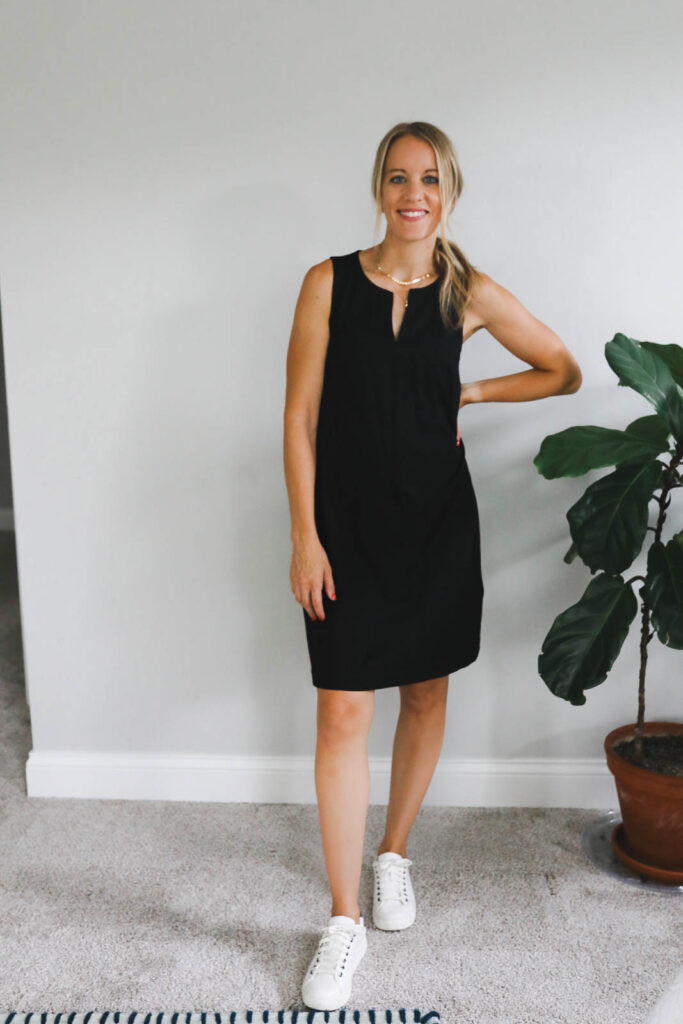 How To Wear A Shift Dress: Dress Hang Loosely from the Body