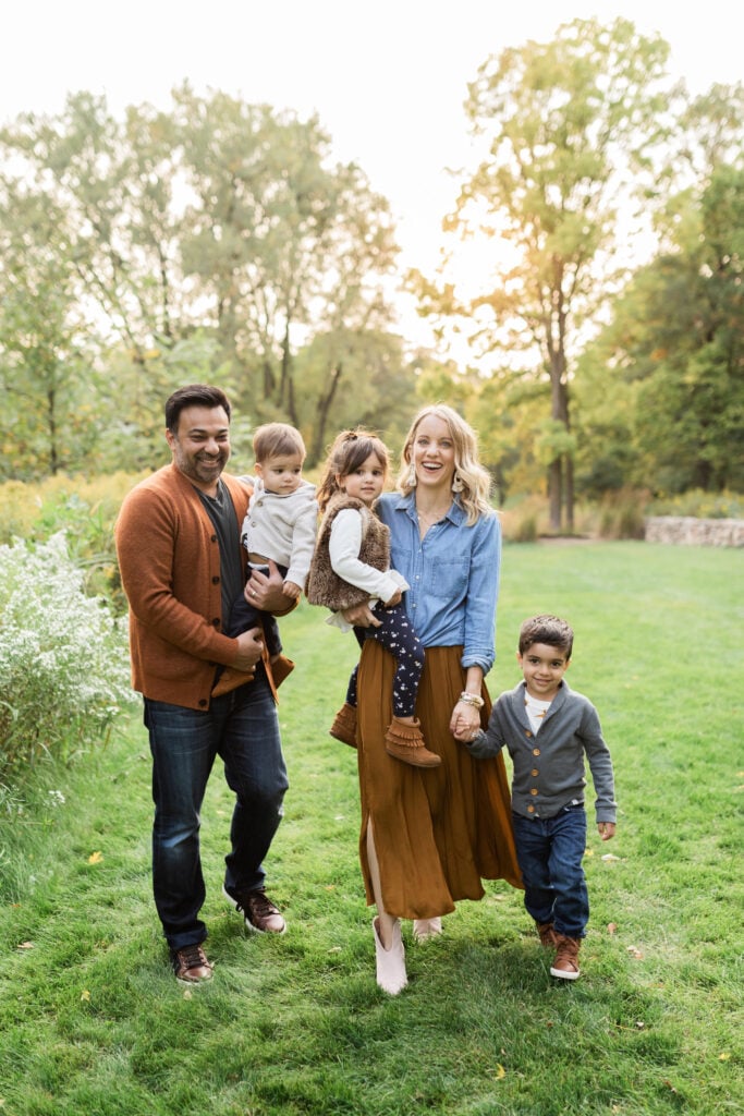 family photos with mom wearing pink suede shoes outfit