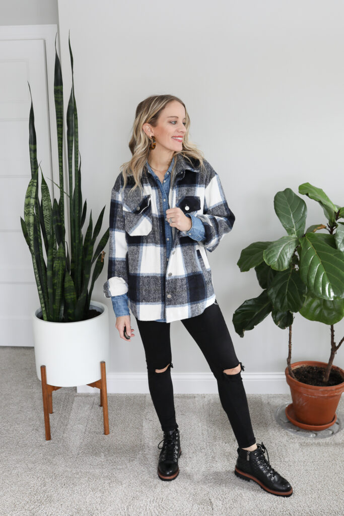 Women's Blue Denim Shirt, Black Leather Leggings, Black Suede Pumps, Black  Leather Crossbody Bag | Lookastic