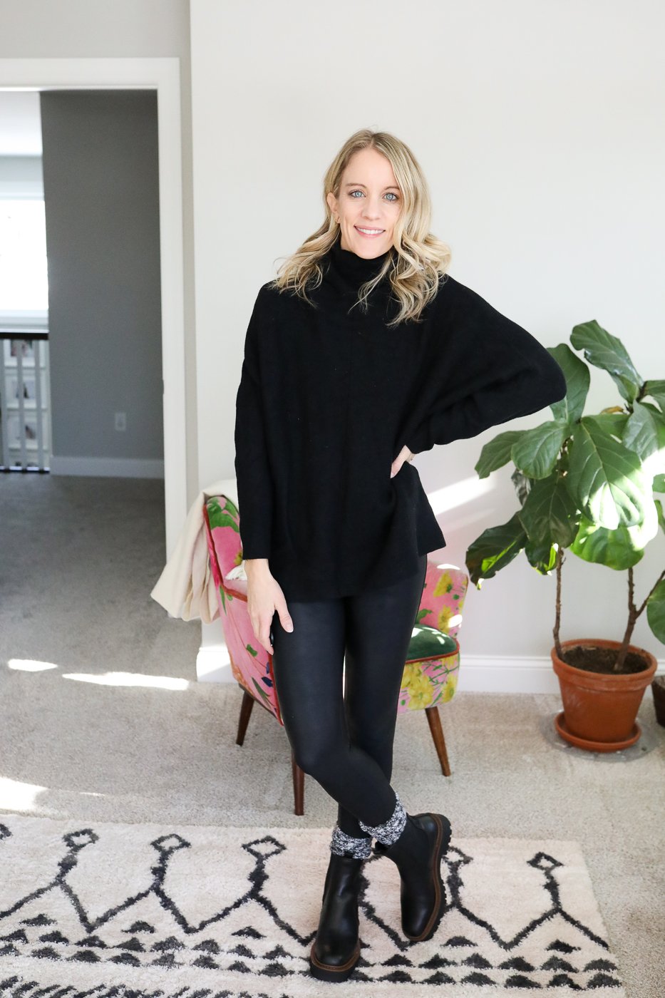 How to Wear Chelsea Boots Leggings - Paisley &