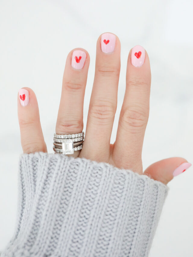 5 Easy DIY Valentine’s Manicures