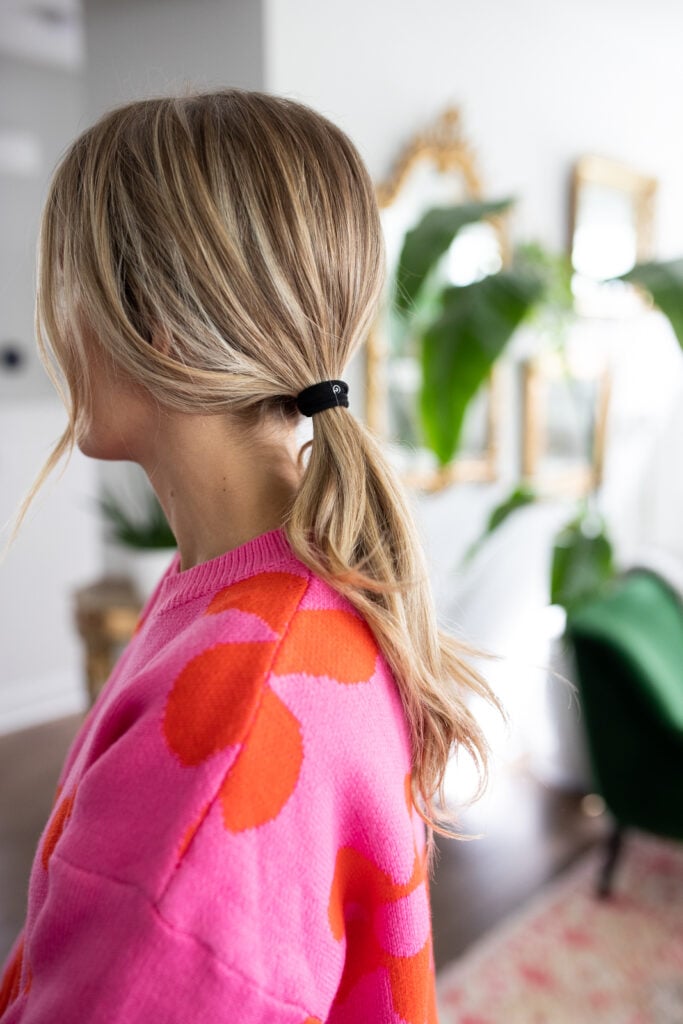 woman wearing Gimme Bands Fine Hair Ties