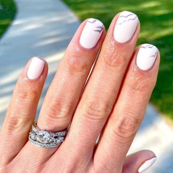 23 Best White Nails to Try - Paisley & Sparrow