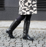 12 Shoes to Wear With Leggings - Paisley & Sparrow