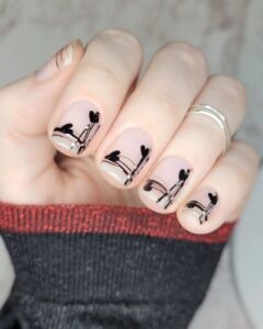 21 Best Black Nail Designs for Your Next Manicure - Paisley & Sparrow