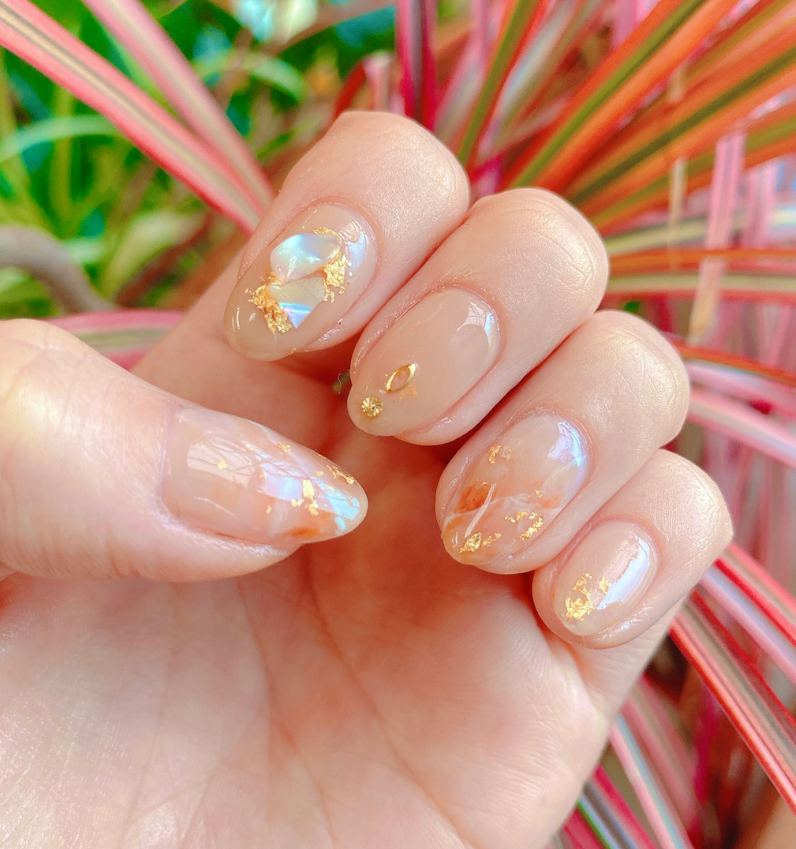 iridescent nails