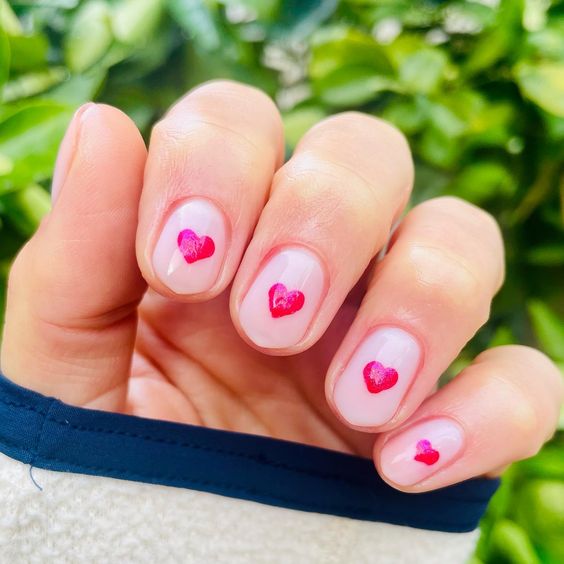 heart manicure