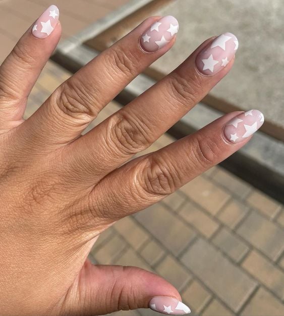 white star nails