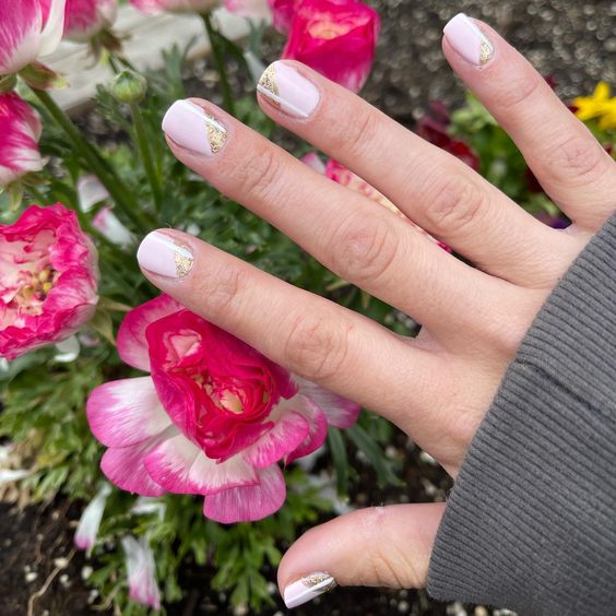 30+ Short Nail Designs For The 'IT Girl' That Are So Classy, Minimal And  Effortlessly Chic! [ad_1] Are you on the hunt for short nail designs in  various short nail shapes to