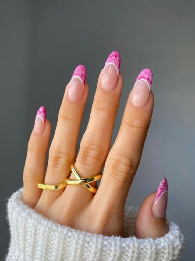 31 French Tip Nail Ideas