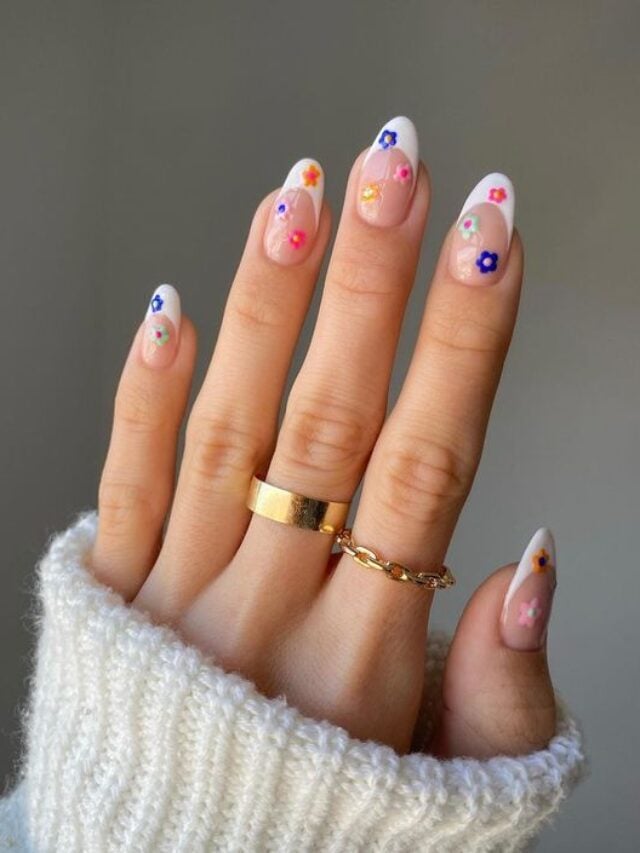 french tip with flowers