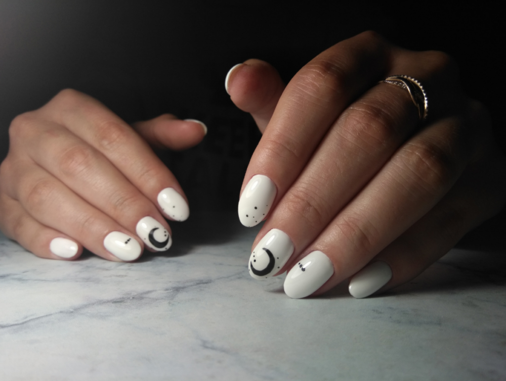 moon nails