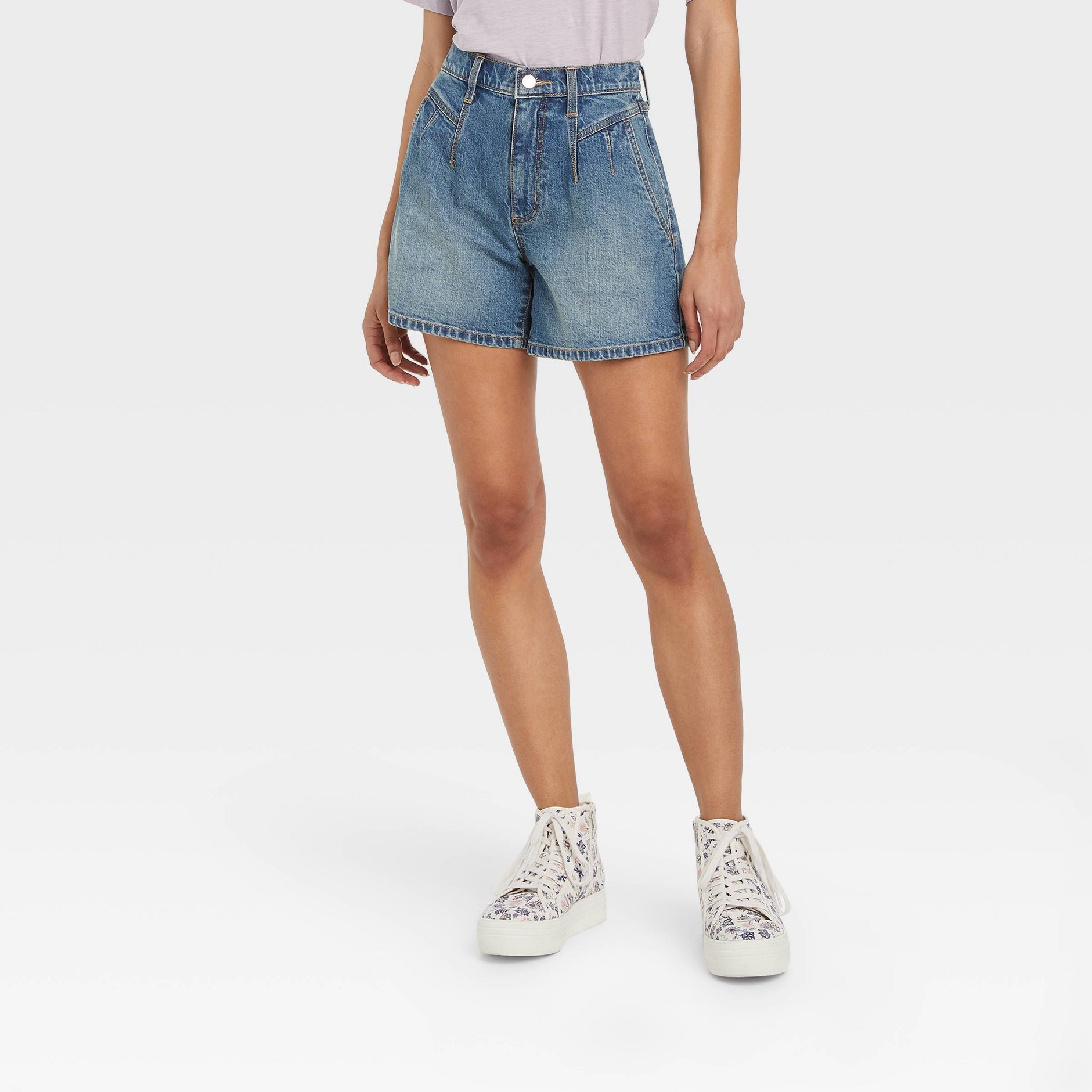 The Best Mom Jean Shorts and How to Wear Them Paisley & Sparrow