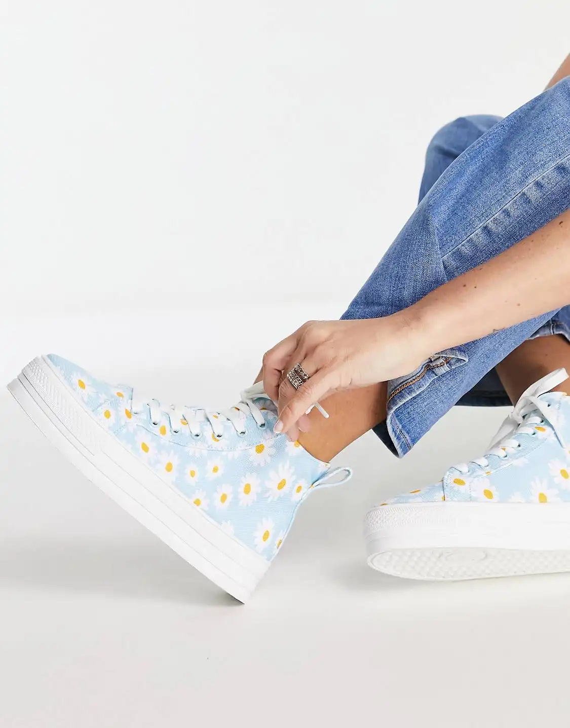 Daisy Street Exclusive High Top Sneakers in Daisy Print | ASOS