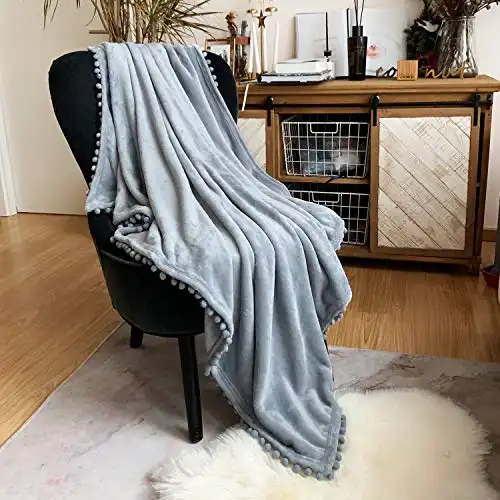 LOMAO Flannel Blanket with Pompom Fringe