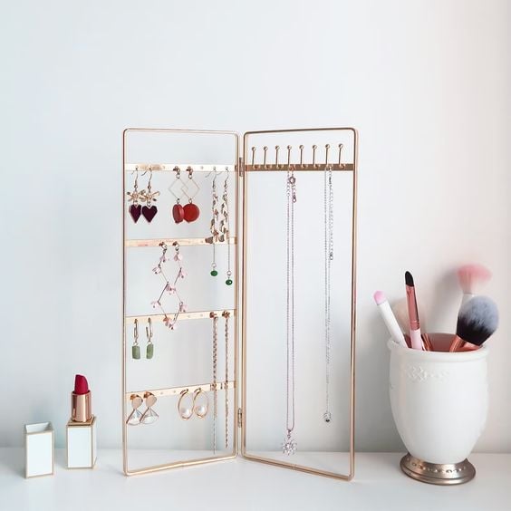 Simple and Neat Bi-folding Jewelry Storage Stand for Earrings