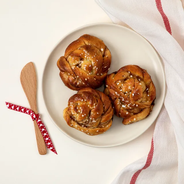 Scandinavian Cinnamon Buns Kit
