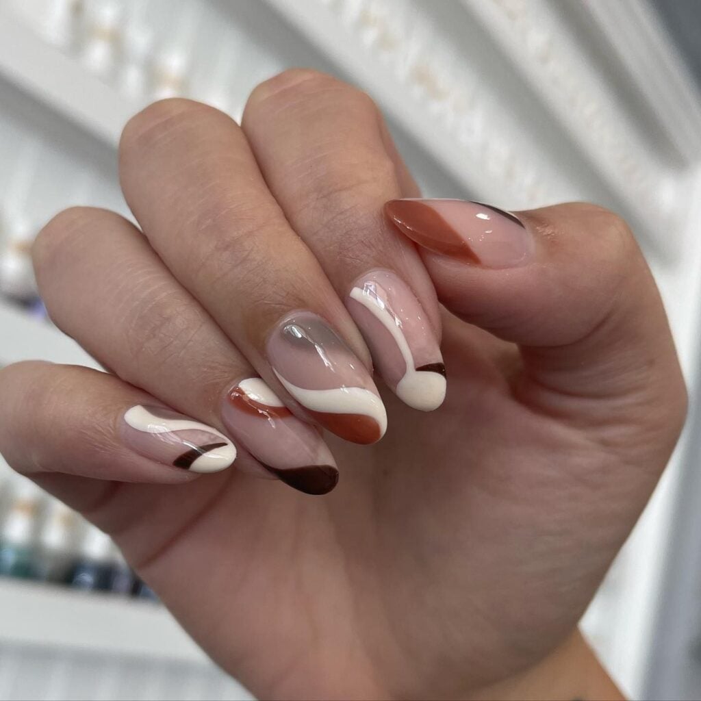 brown and white squiggle lines