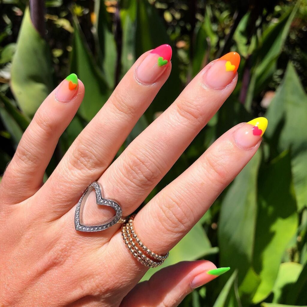 colorblock heart tips