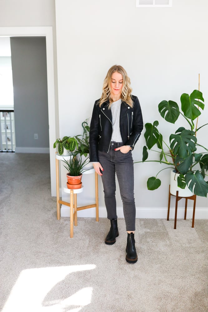 Casual Spring Outfit: Grey Moto Leggings with Denim Jacket