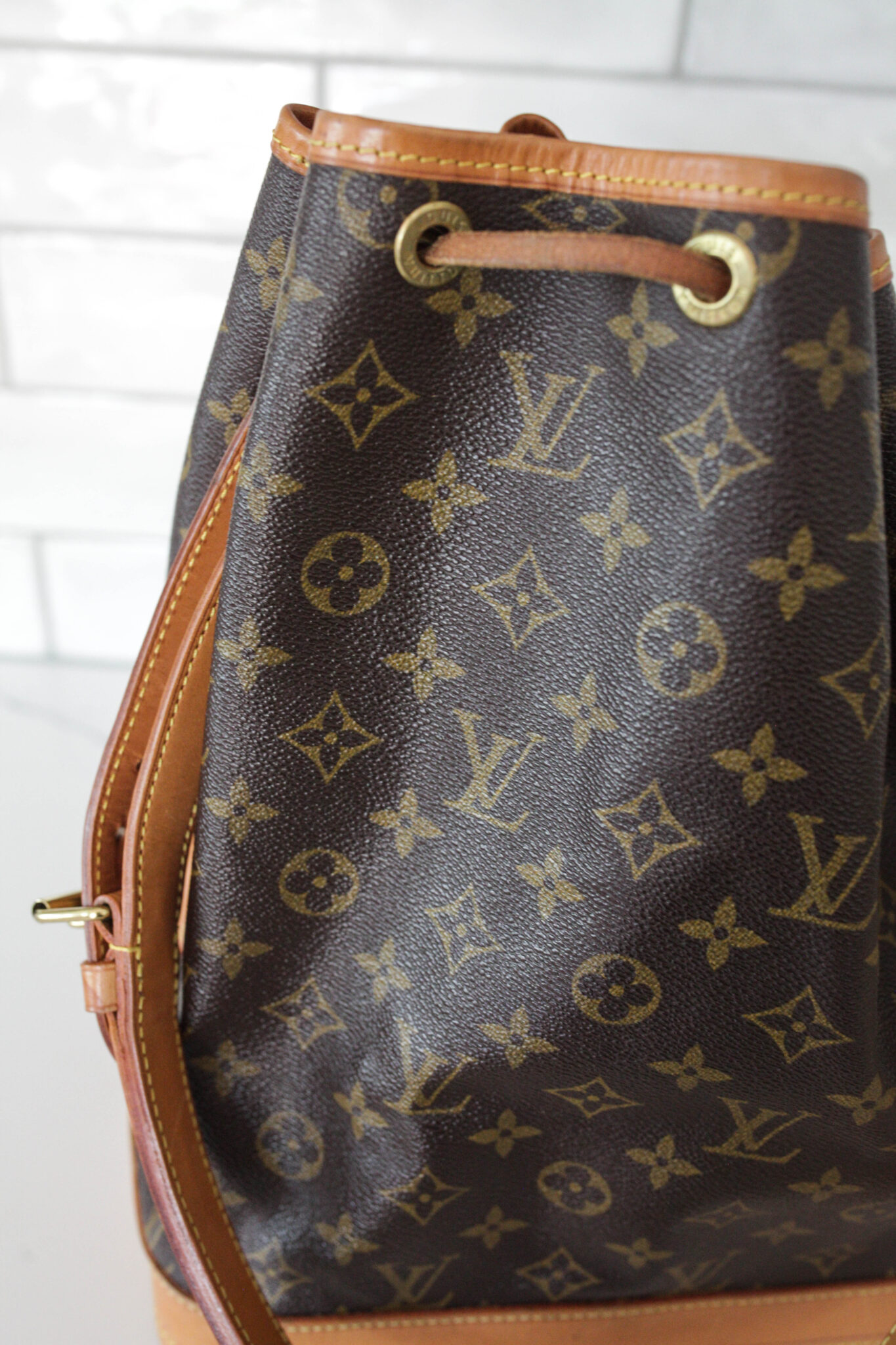10 Ways to Spot a Real vs Fake Louis Vuitton Bag - Paisley  Vintage, Louis Vuitton Tan Leather Handbag -Luggage Name Tag main image 0