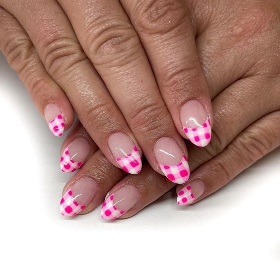 Pink gingham french tips