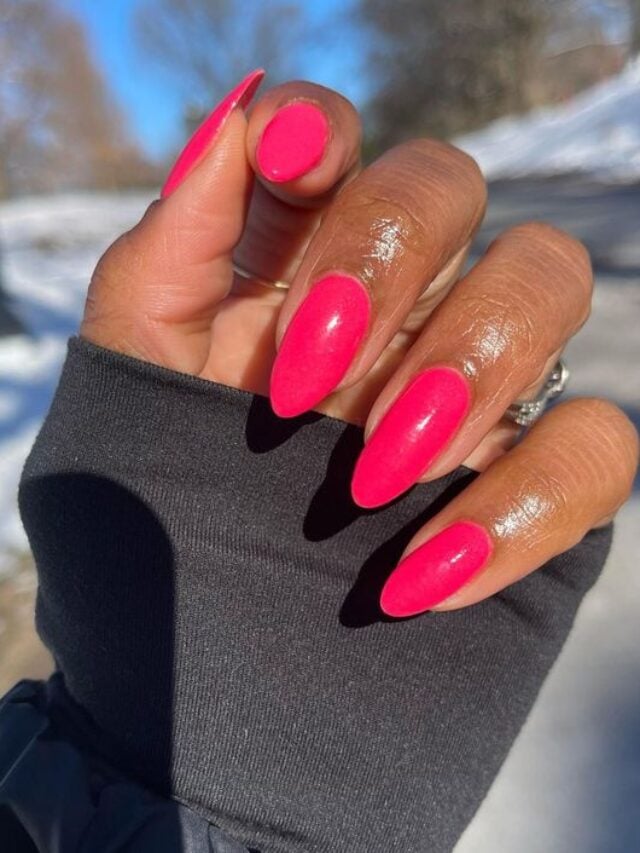 cropped-hot-pink-nails.jpeg