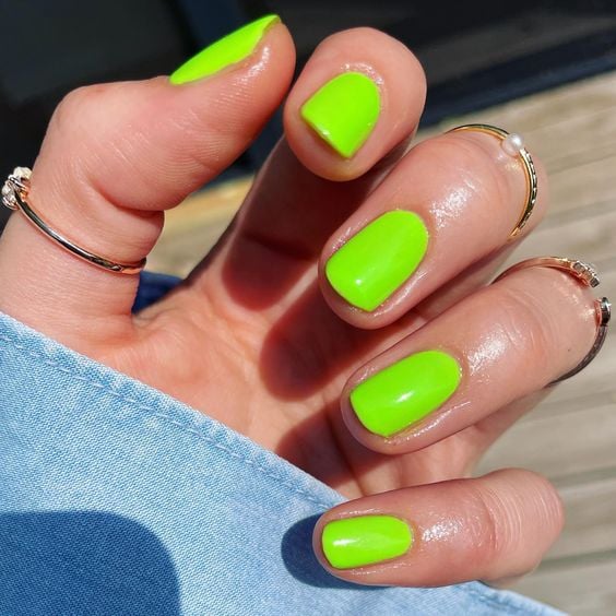 lime green nails