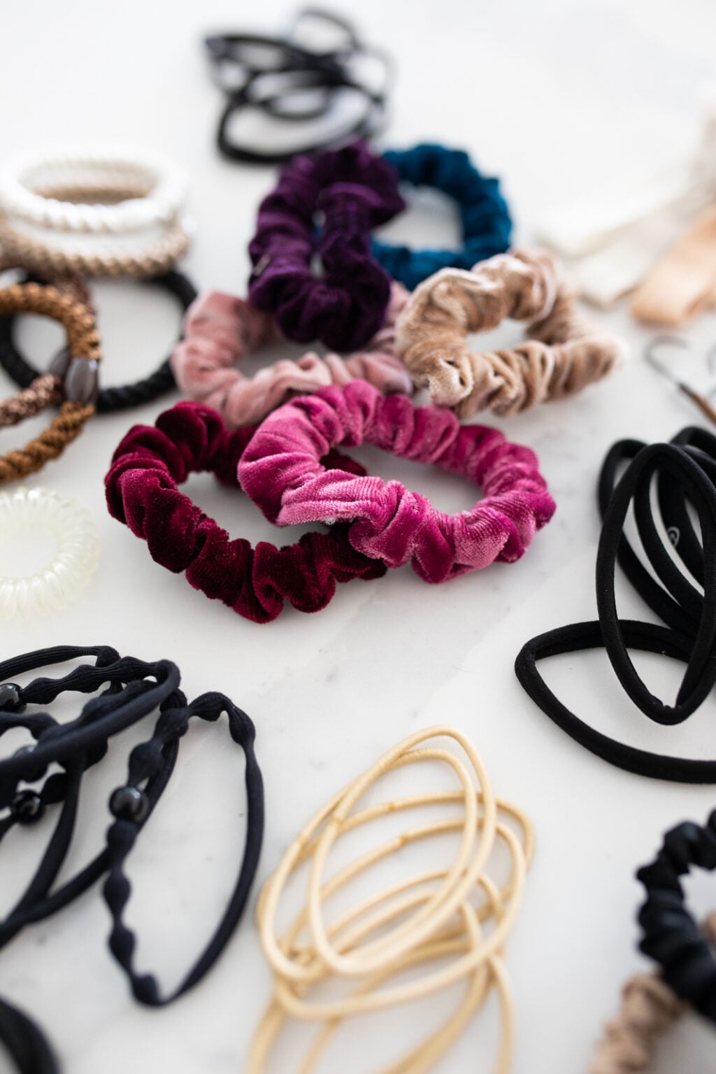 I Tested the 11 Best Hair Ties for Thin Hair Paisley & Sparrow