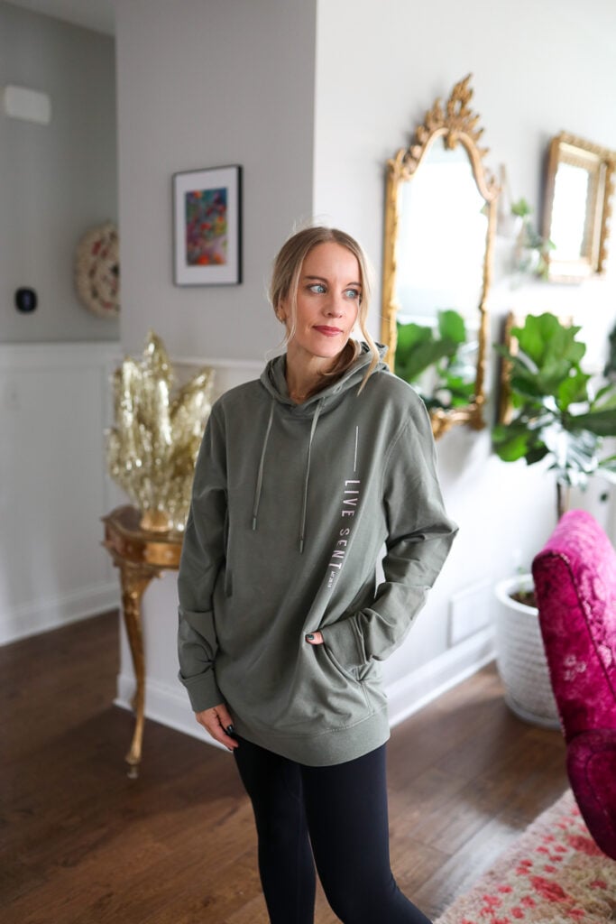 live sent sweatshirt